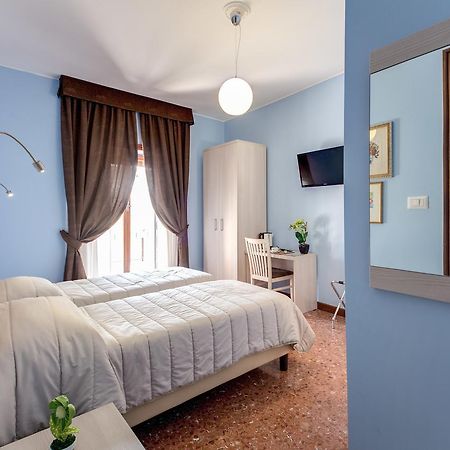 Domus Cornelia Bed & Breakfast Rome Exterior photo