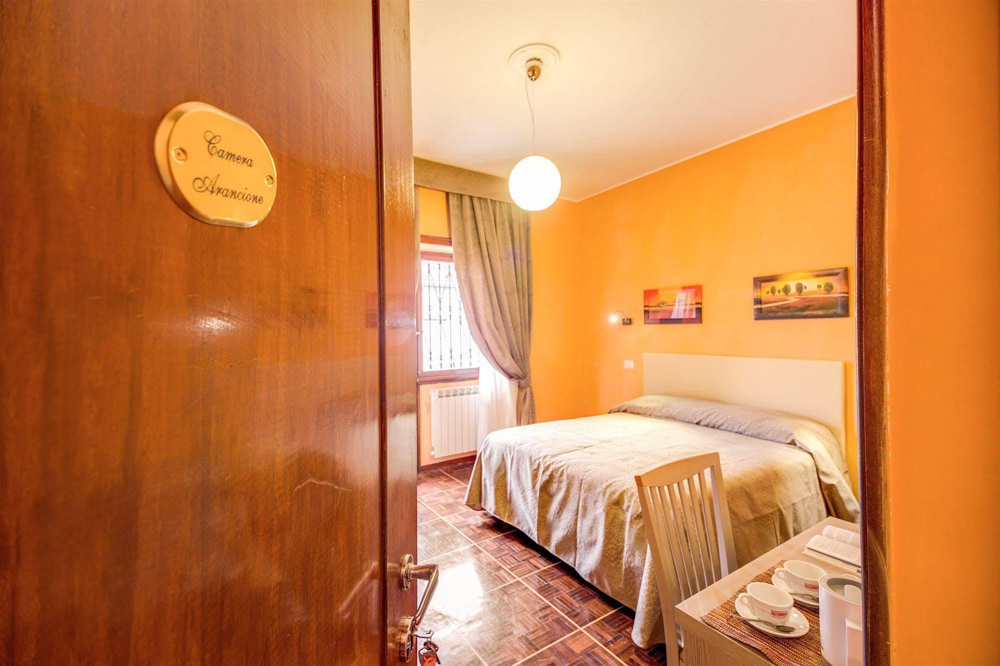 Domus Cornelia Bed & Breakfast Rome Exterior photo